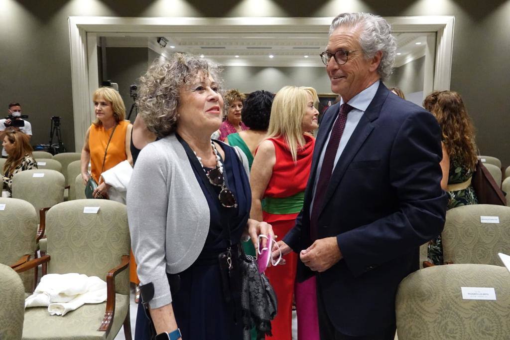 Fotos: El Parlamento rinde tributo a las 113 diputadas en los 40 años de autogobierno