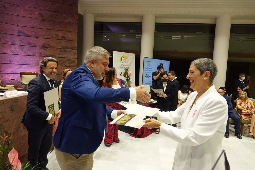 Fotos: El Parlamento rinde tributo a las 113 diputadas en los 40 años de autogobierno