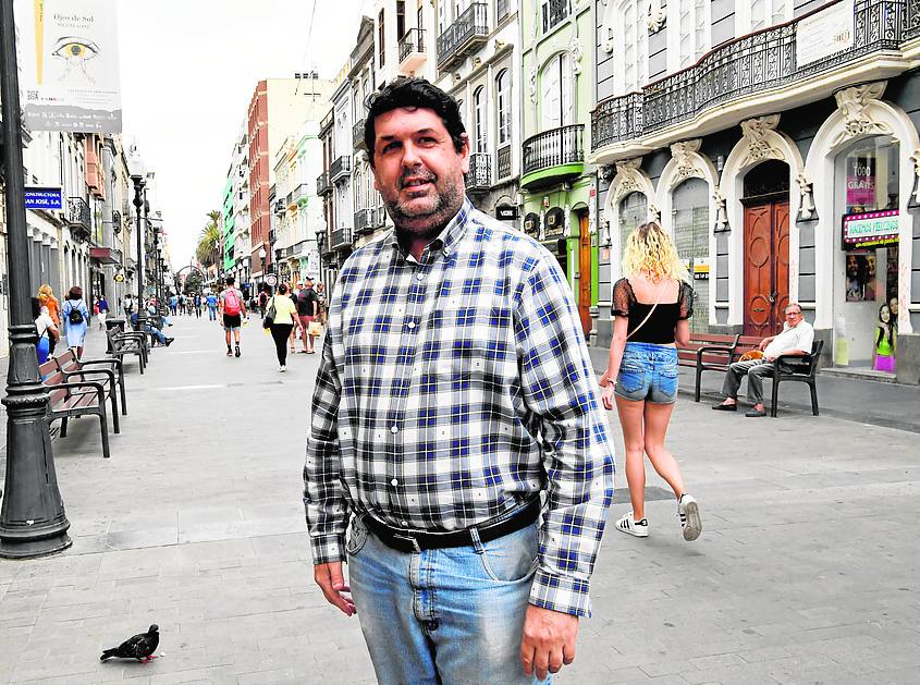 «Este puente me voy a Sevilla a un bautizo»