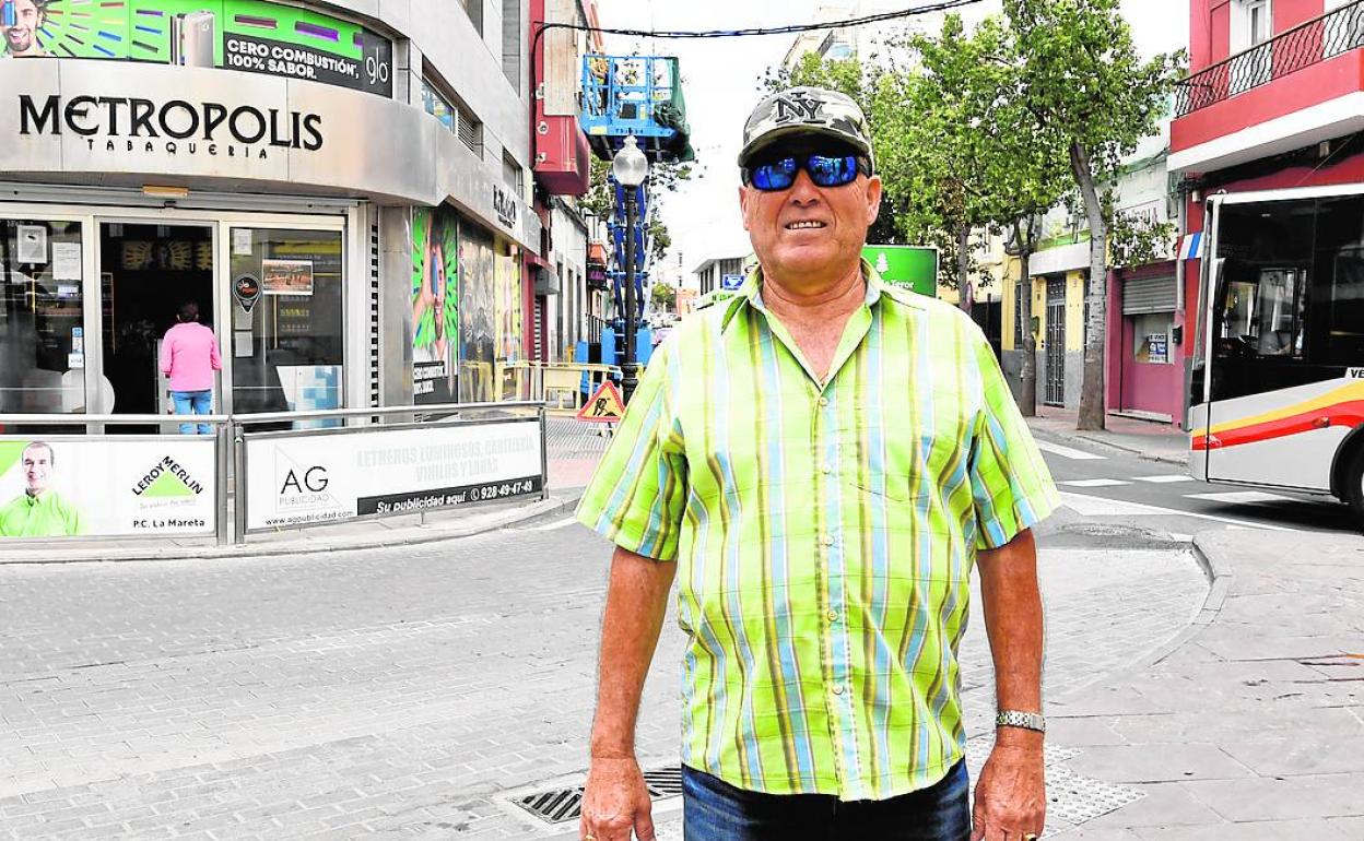 De ruta por la isla en caravana de coches antiguos