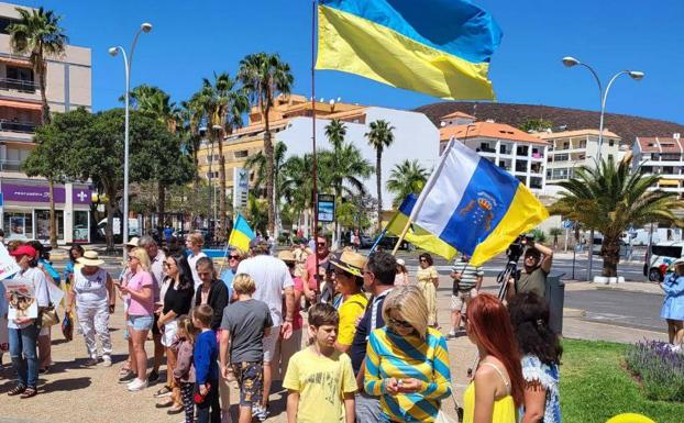 Marcha solidaria en Tenerife contra las violaciones en Ucrania