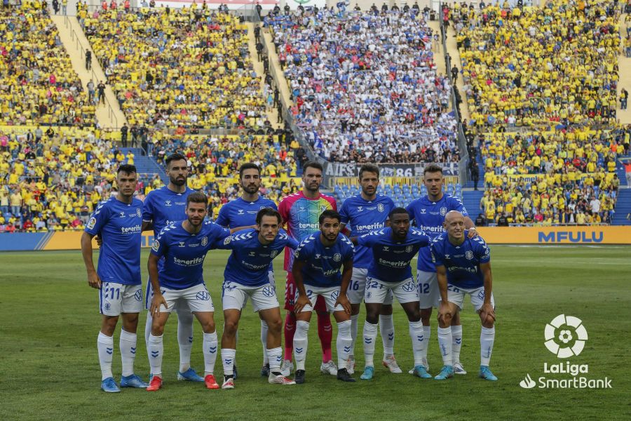 Fotos: Máxima tensión en el partido entre la UD y Tenerife