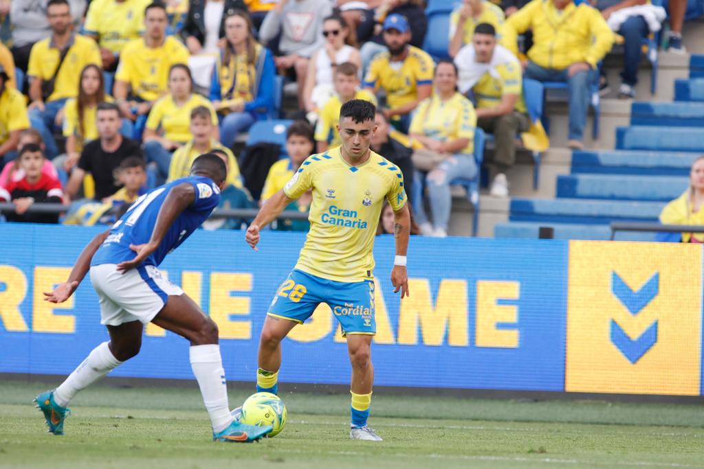 Fotos: Máxima tensión en el partido entre la UD y Tenerife