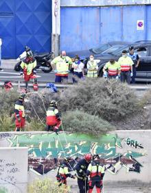 Imagen secundaria 2 - Muere un joven tras caer por un barranco en Salto del Negro