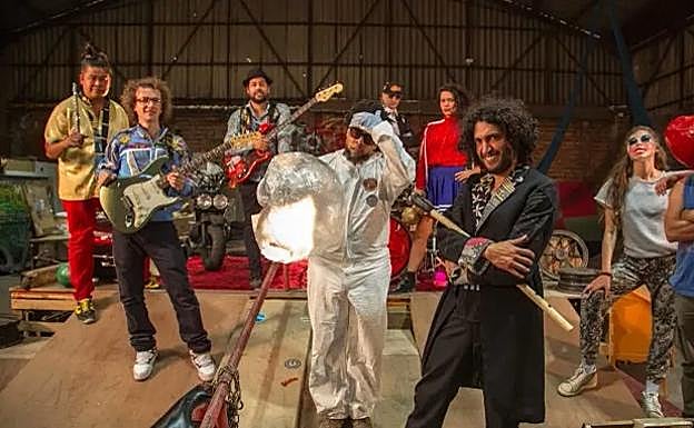 Foto promocional de La Chiva Gantiva. 