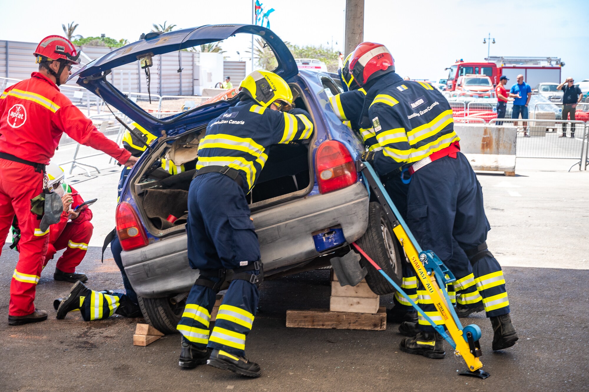 Fotos: Los bomberos de Gran Canaria cierran su intervención en el Encuentro Nacional de Rescate de Lanzarote