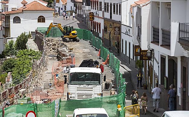 Trabajos de urbanización del espacio donde se encontraba la arboleda hasta el año 2018. 