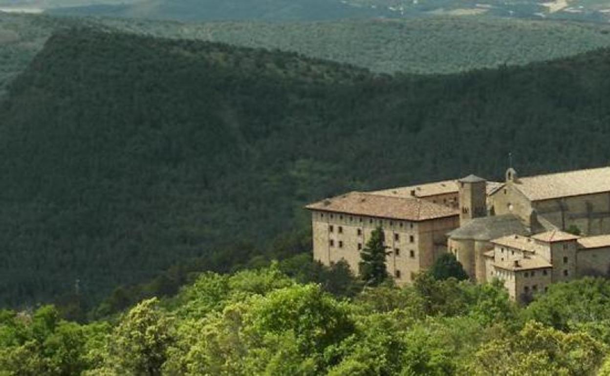 Monasterio de Leyre, en una imagen tomada de la web del propio monasterio, en plena sierra de Leyre. 