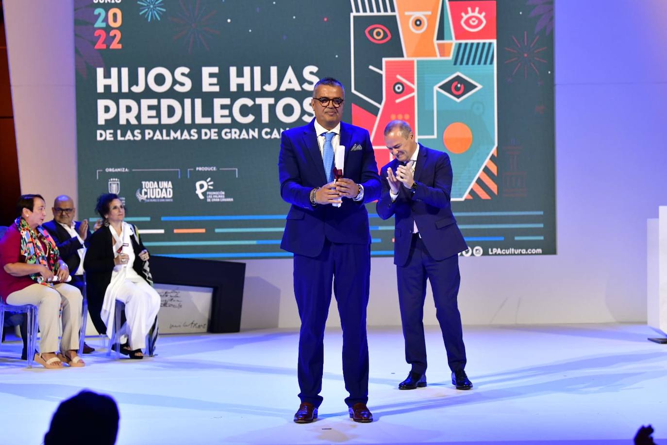 Fotos: La capital grancanaria destaca la labor de 23 personalidades e instituciones en su 544 aniversario