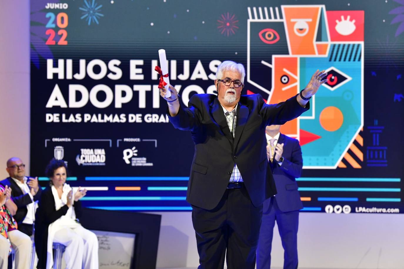 Fotos: La capital grancanaria destaca la labor de 23 personalidades e instituciones en su 544 aniversario