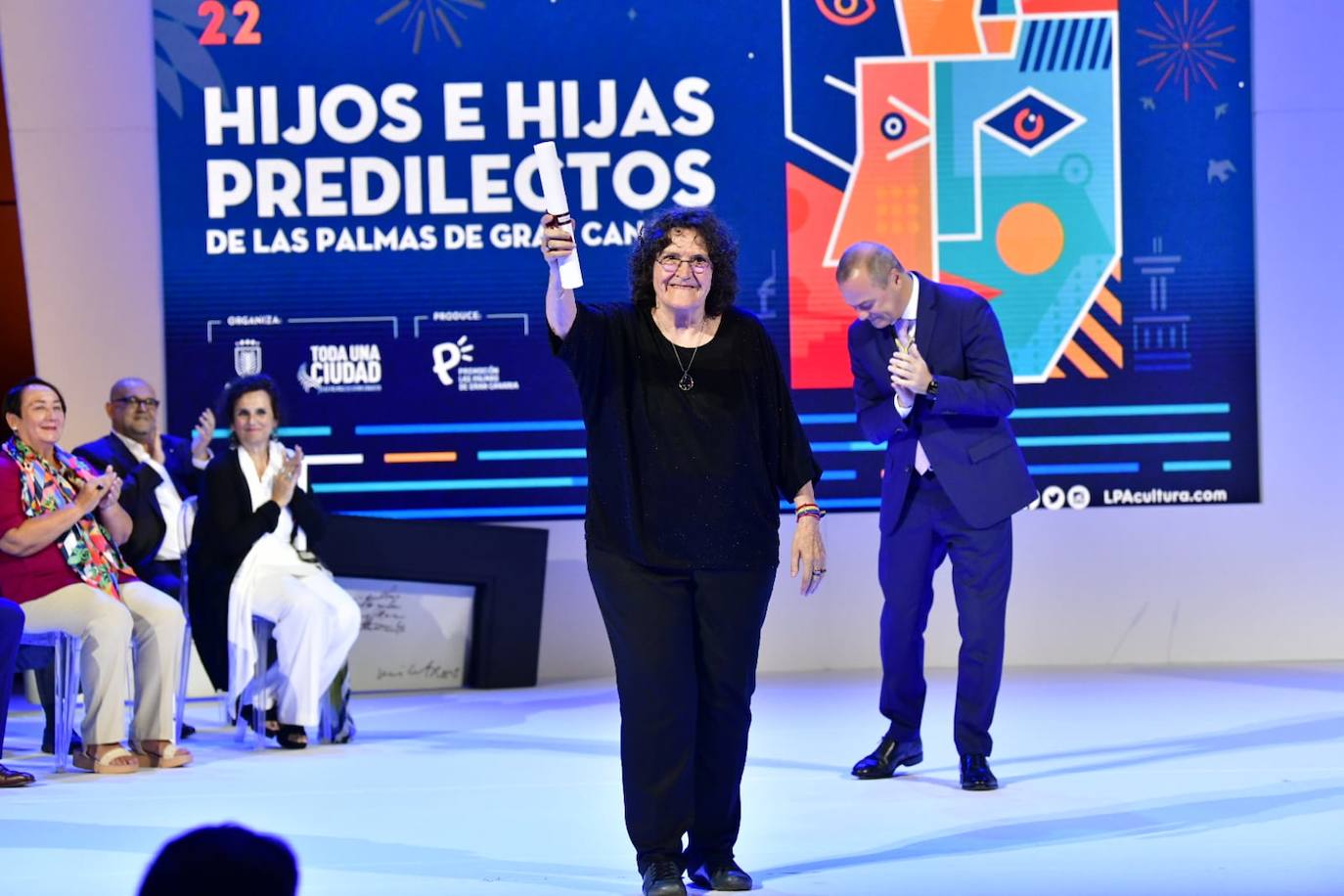 Fotos: La capital grancanaria destaca la labor de 23 personalidades e instituciones en su 544 aniversario