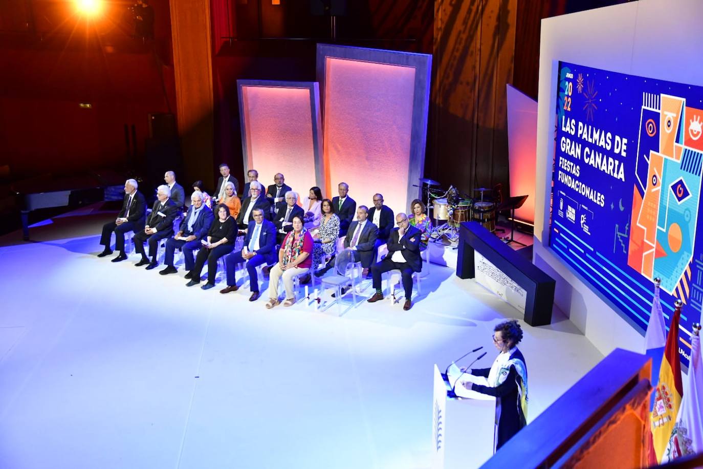 Fotos: La capital grancanaria destaca la labor de 23 personalidades e instituciones en su 544 aniversario