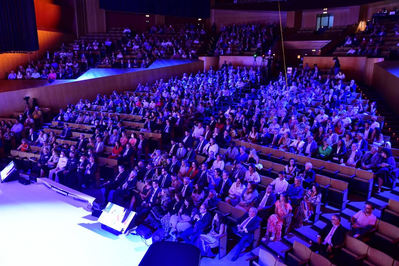 Fotos: La capital grancanaria destaca la labor de 23 personalidades e instituciones en su 544 aniversario