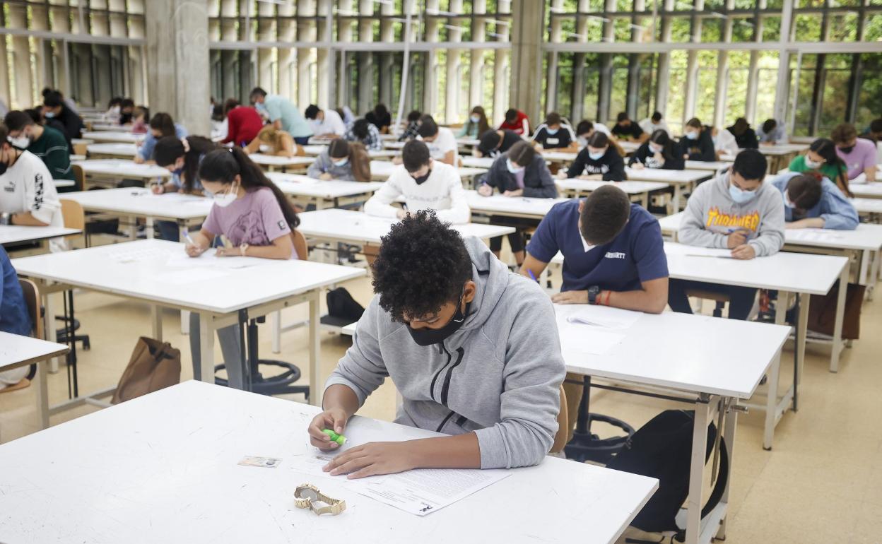 Imagen de archivo de estudiantes en un aula de la ULPGC. 