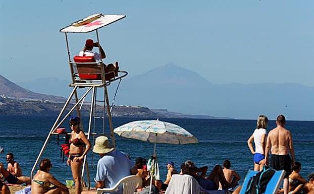 Tenerife registra los valores más altos de emisión difusa de gases volcánicos
