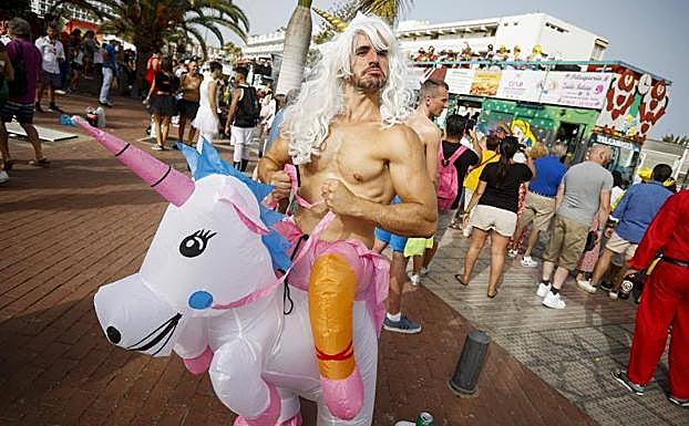 Imagen de los carnavaleros el día grande del Carnaval Internacional de Maspalomas de este año. 