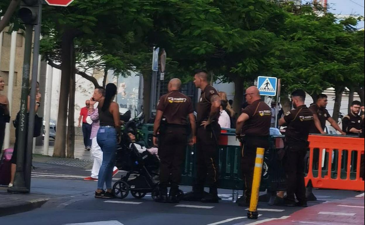 Vigilantes privados en el parque de Santa Catalina. 
