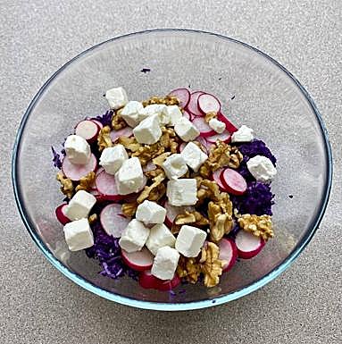 Imagen principal - Preparación de la ensalada de col lombarda