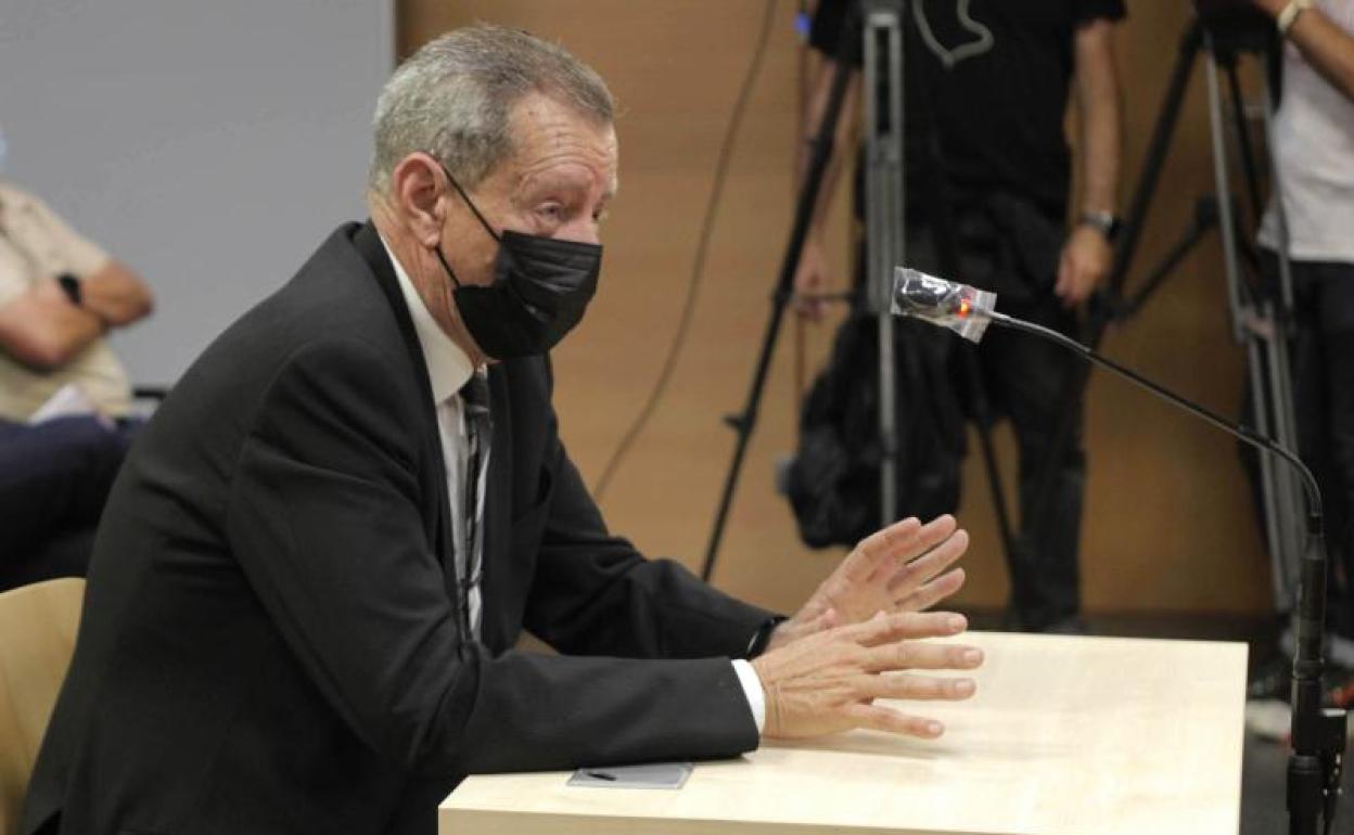 Exinterventor, en la vista hecha entre mayo y junio. 