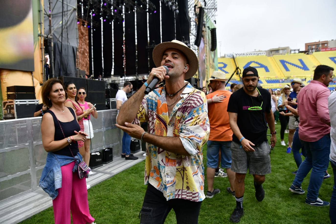 Fotos: El Granca Live Fest sube la temperatura con Efecto Pasillo
