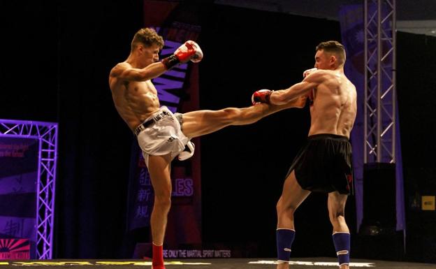 Imagen principal - Cita grande con el espectáculo del New Kumite Rules