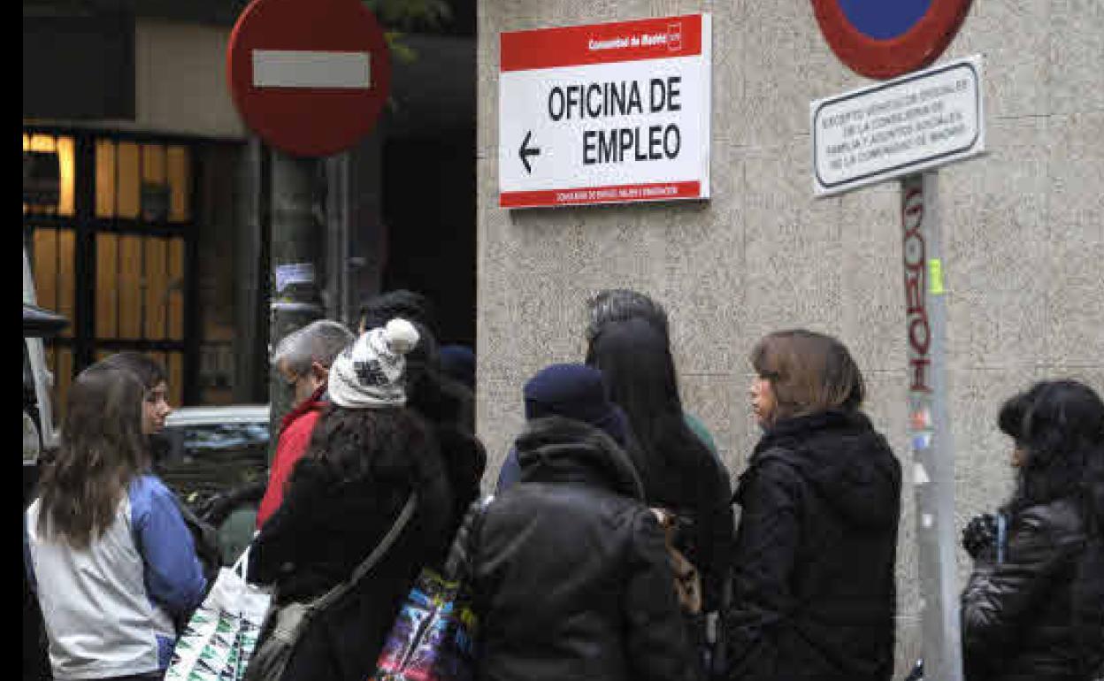 Los trabajadores de las agencias de viajes en ERTE llevan desde abril sin cobrar la prestación