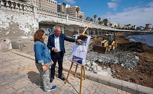 Imagen principal - 4.000 bloques de hormigón para restituir la escollera de la Avenida Marítima