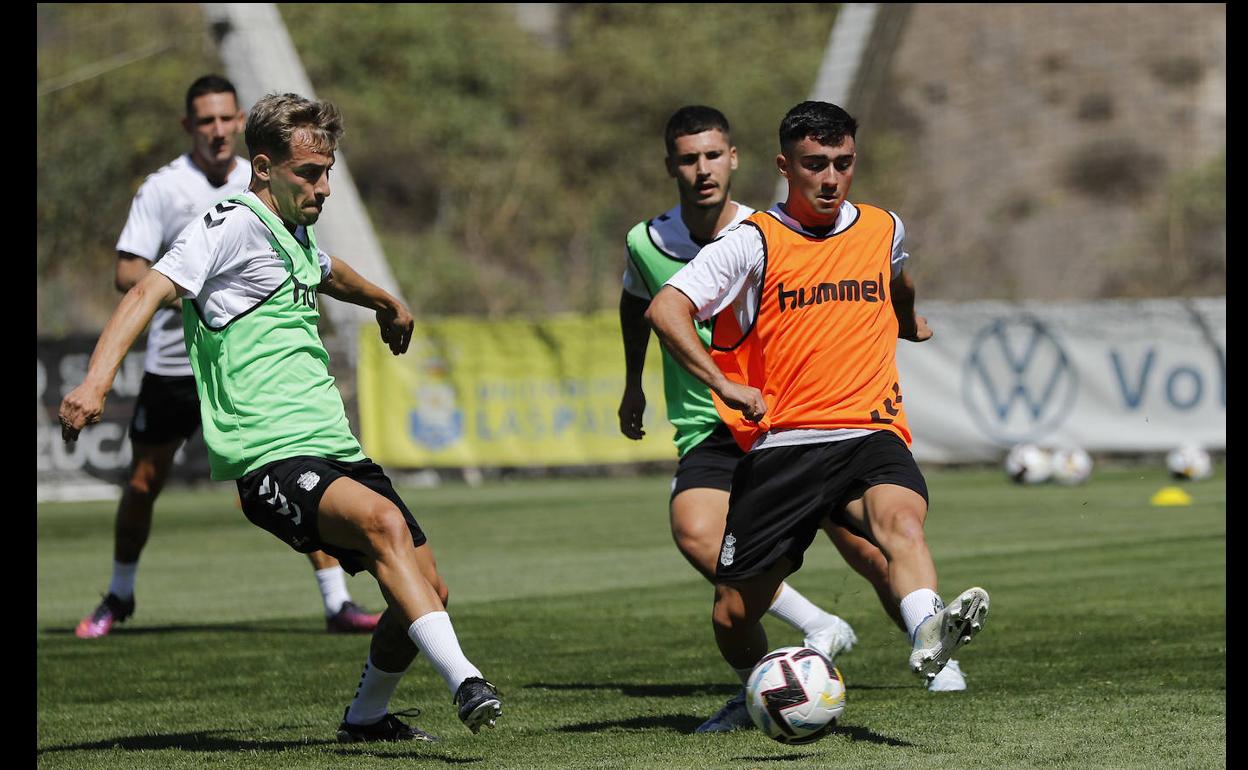 Alberto Moleior, durante el entrenamiento en la Ciudad Deportiva de Barranco Seco. 