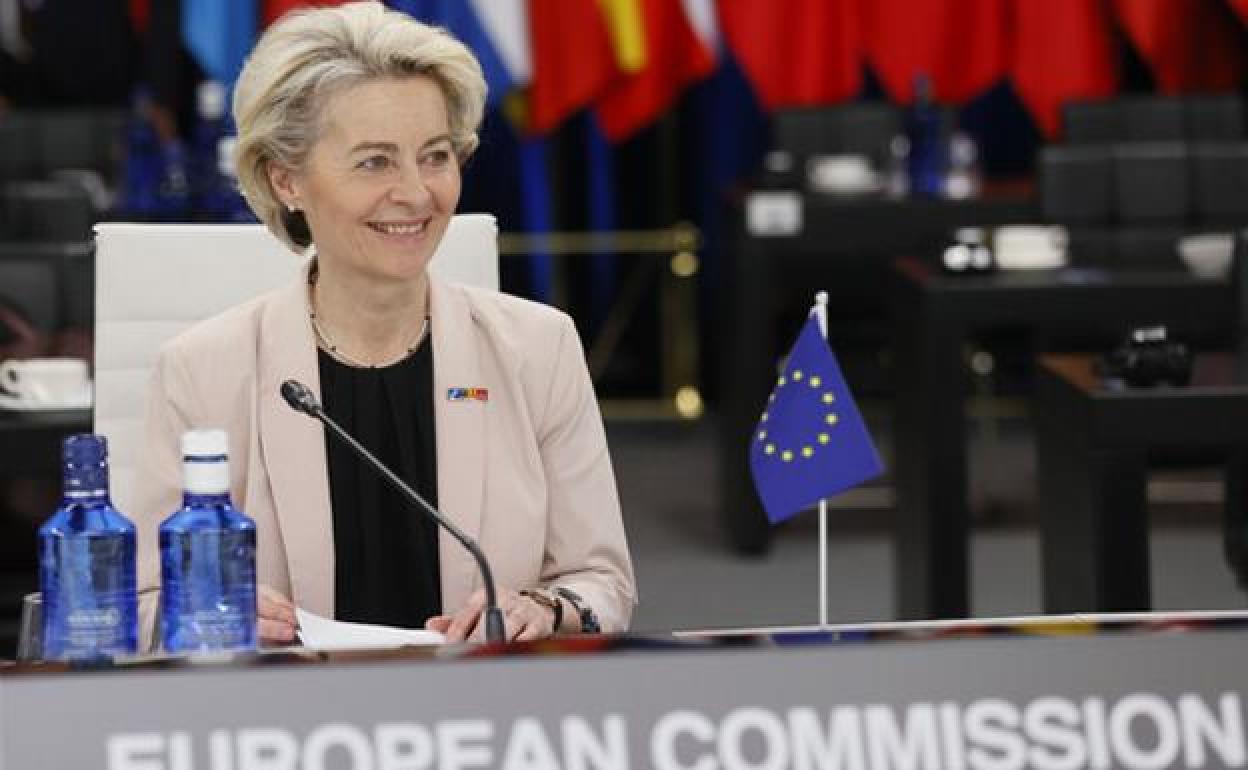 La presidenta de la Comisión Europea, Ursula von der Leyen, durante la primera jornada de la cumbre de la OTAN el pasado miercoles. 