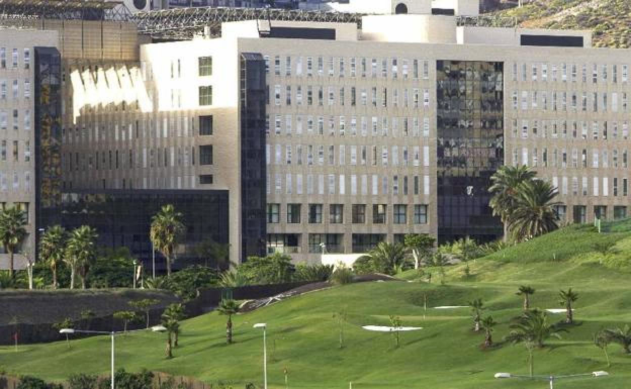 Hospital Doctor Negrín.