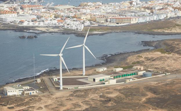 A licitación la eficiencia energética de la desaladora de Corralejo por 241.873 euros