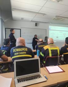 Imagen secundaria 2 - Los bomberos de Gran Canaria formarán a sus mandos en Francia