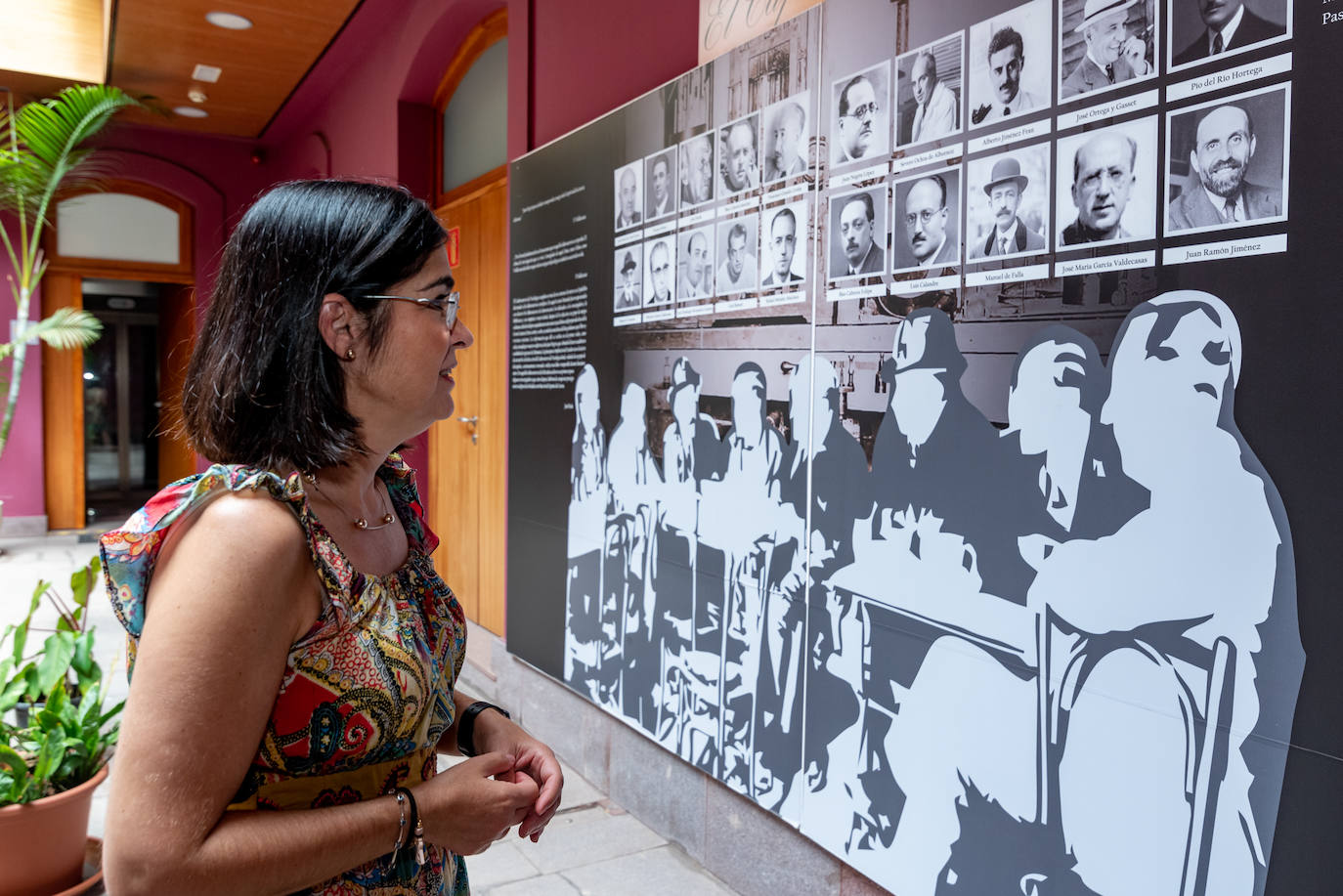 Fotos: La ministra de Sanidad visita la Fundación Juan Negrín
