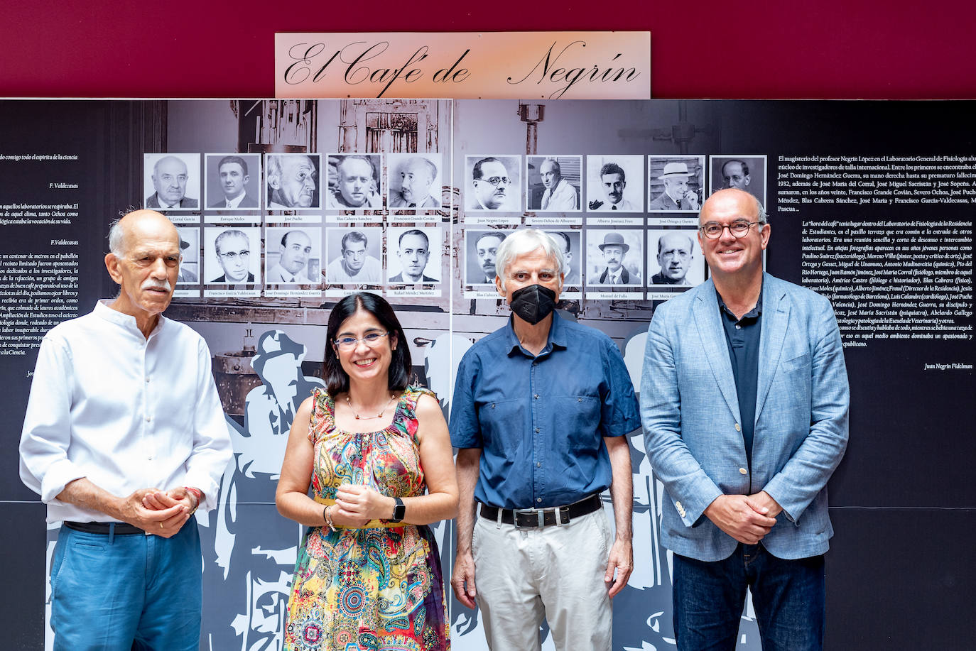 Fotos: La ministra de Sanidad visita la Fundación Juan Negrín