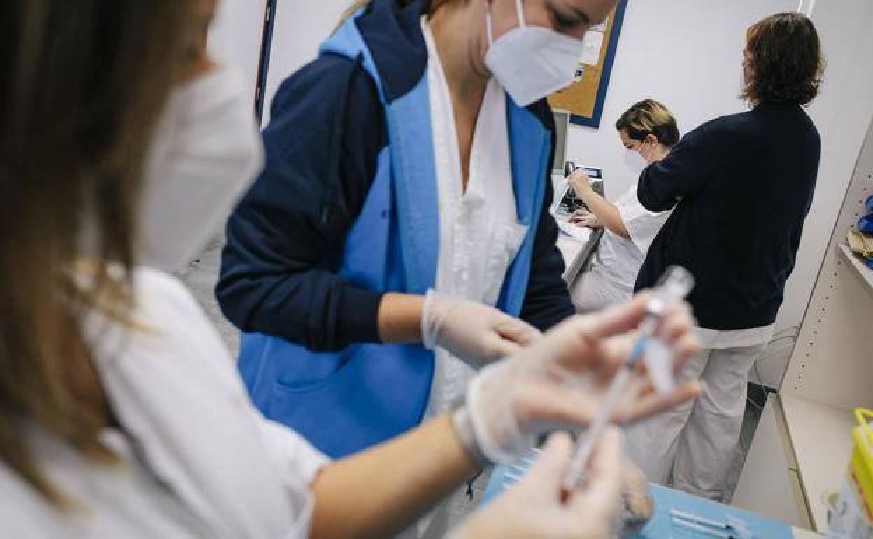 Canarias contabiliza 10 muertes más por covid