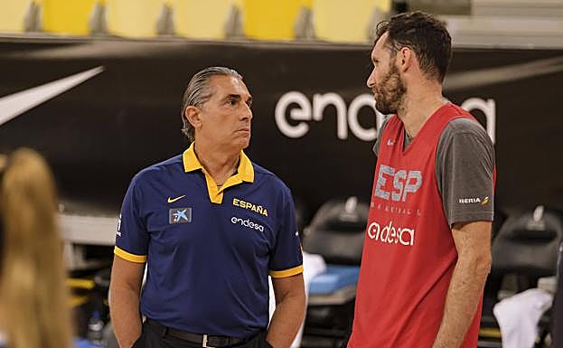 Scariolo dialoga con Rudy. 