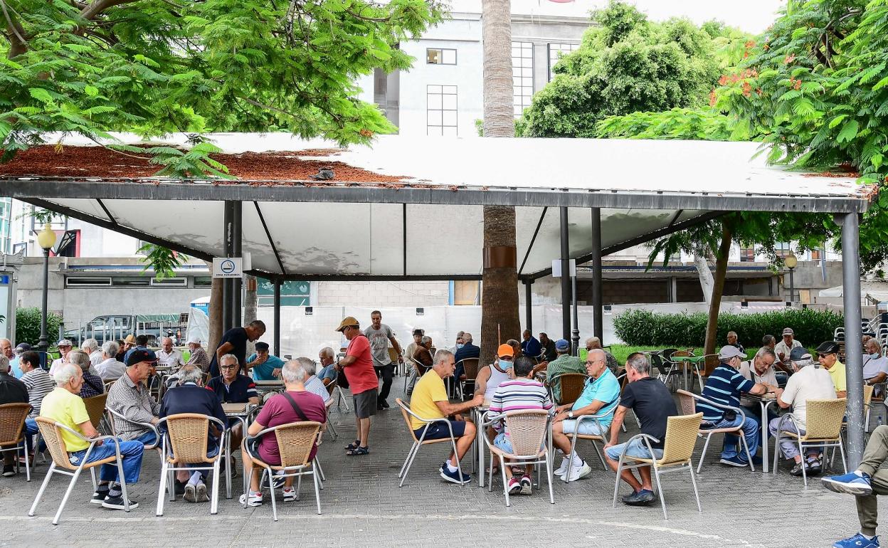 Los usuarios no tienen baños y piden usar los de la terraza La Alemana hasta que se les dote de ellos.