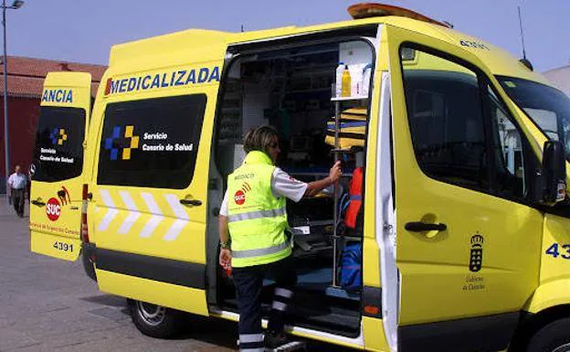 Imagen de archivo de una ambulancia del SUC.