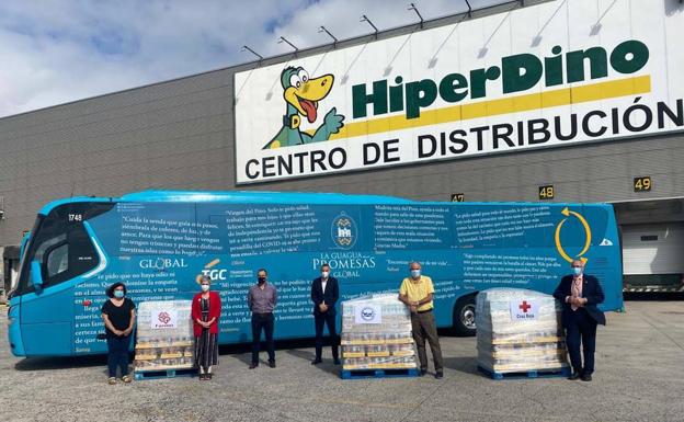 HiperDino colabora por tercer año consecutivo en la iniciativa &#039;La Guagua de las Promesas&#039; 
