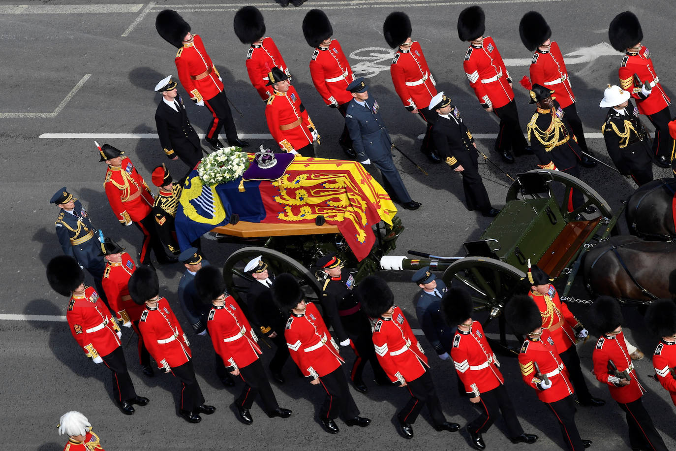La procesión rumbo al Parlamento británico.