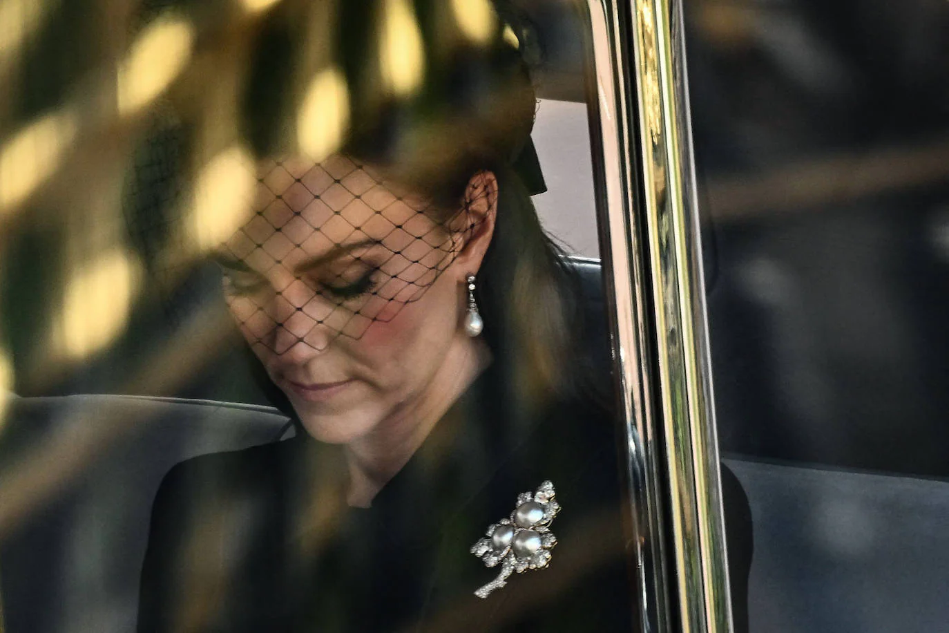 Catalina, princesa de Gales, es conducida detrás del ataúd.