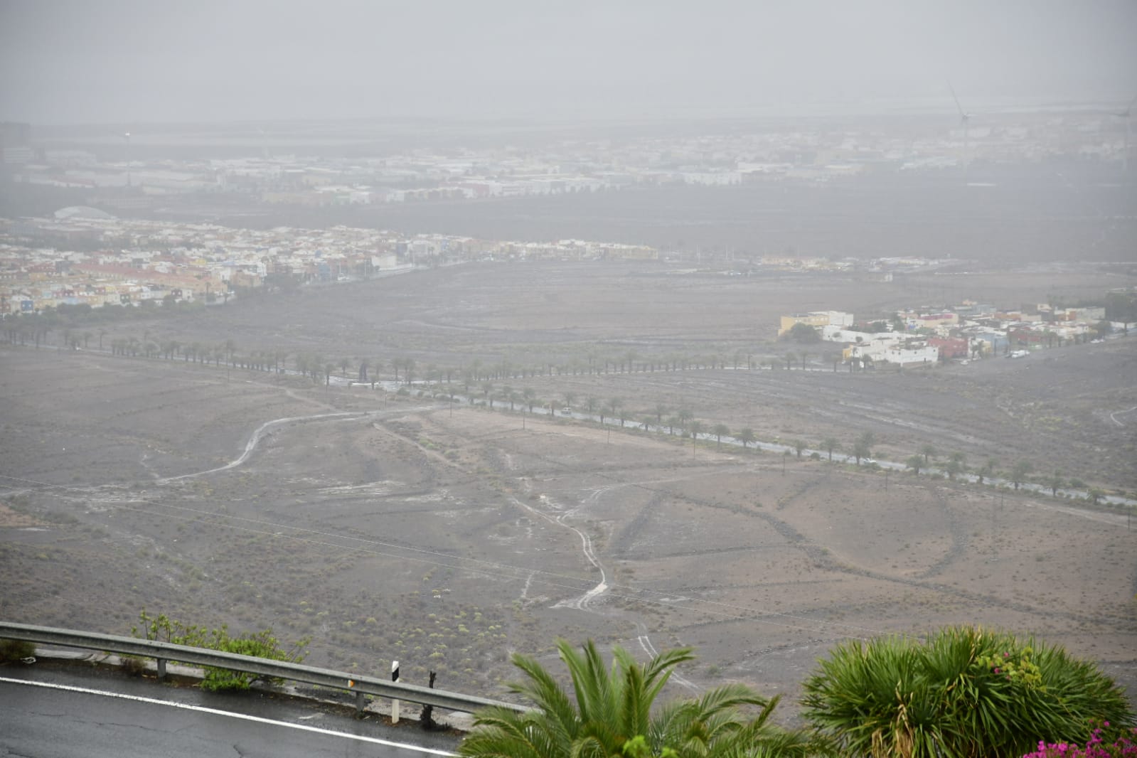 Fotos: Así descarga la lluvia en el sureste de Gran Canaria