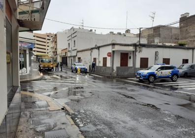 Imagen secundaria 1 - La lluvia causa incidencias en todo el archipiélago