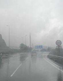 Imagen secundaria 2 - La lluvia causa incidencias en todo el archipiélago