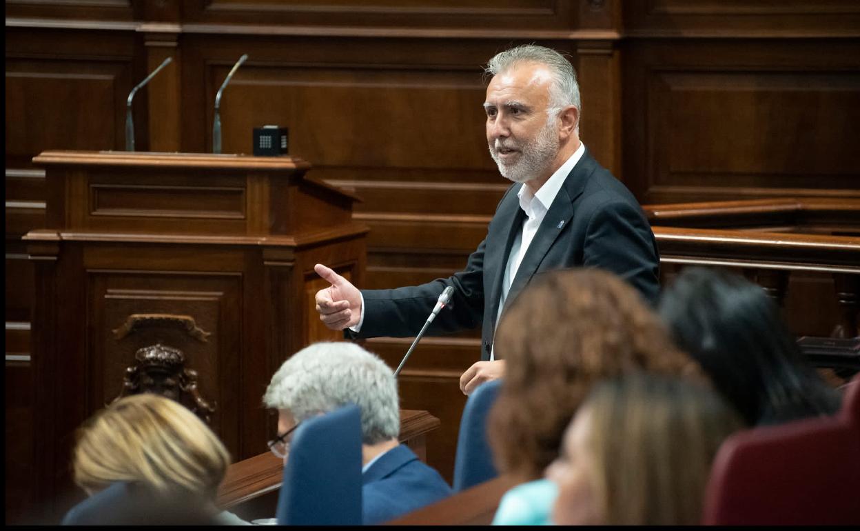 La oposición reclama al Gobierno soluciones para los palmeros