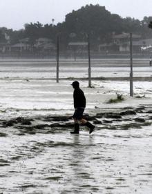 Imagen secundaria 2 - El huracán Ian pierde intensidad tras causar inundaciones «catastróficas» en Florida