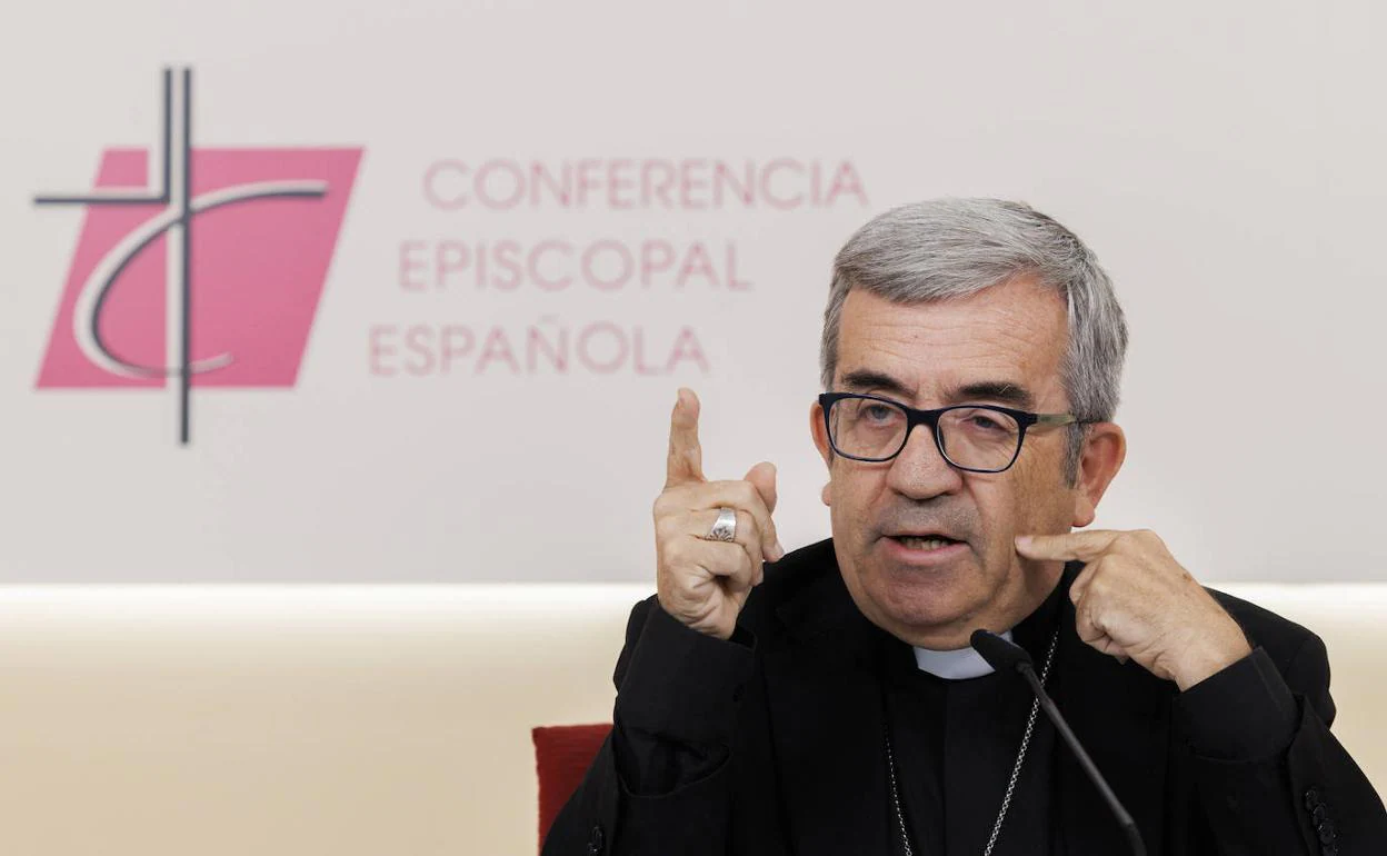 Luis Argüello, en la rueda de prensa posterior a la Comisión Permanente de la CEE. 