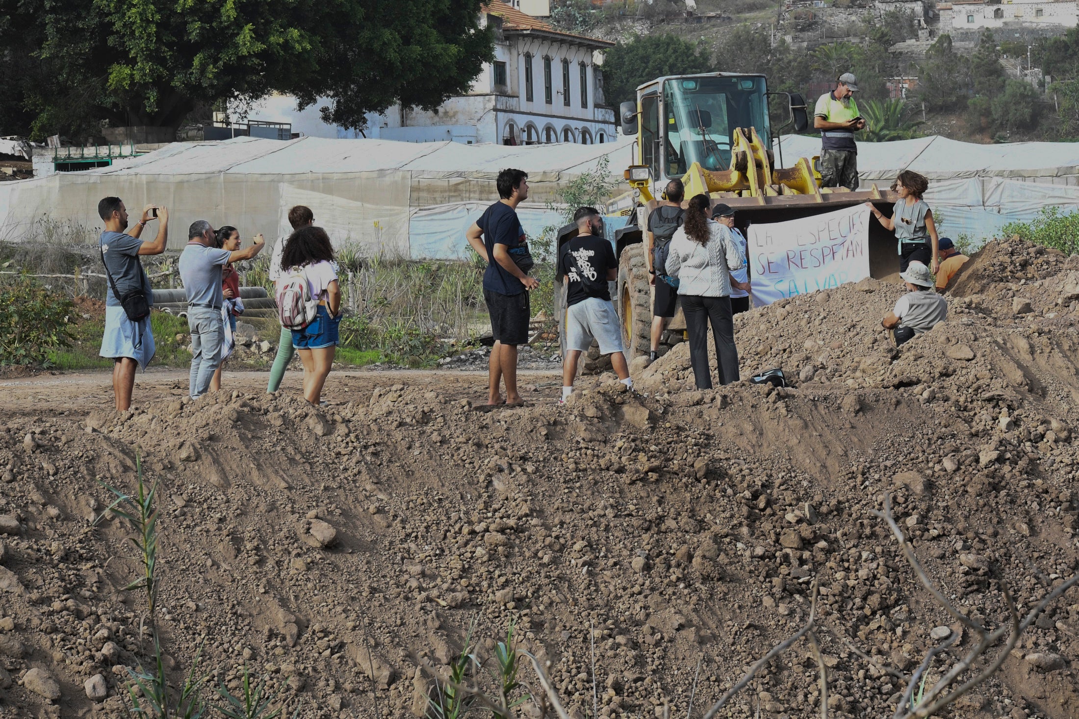 Fotos: Los ecologistas paran los vertidos en Riquianez