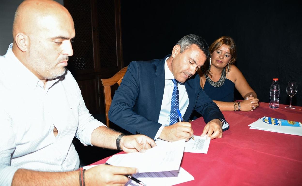 Firma este martes del acuerdo. 