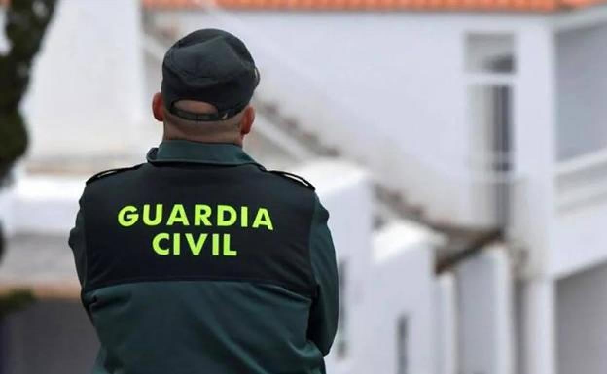 Agrede y roba a punta de cuchillo a un anciano en San Mateo